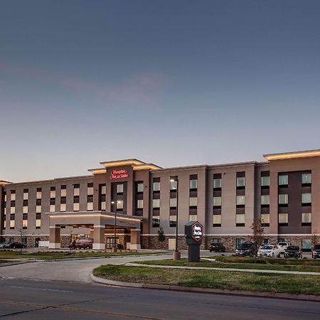 Hampton Inn & Suites-Wichita/Airport, Ks Екстериор снимка